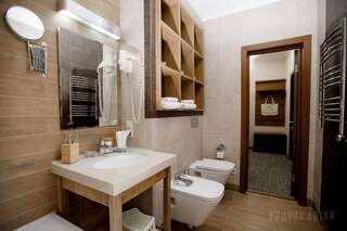 Гостиница Родник Алтая Белокуриха Люкс, Корпус: «Родник» (6 этаж)-13