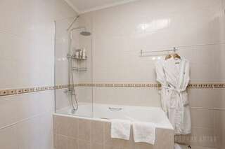 Гостиница Родник Алтая Белокуриха Апартамент 3-комнатный, Корпус: «Здравница»-7