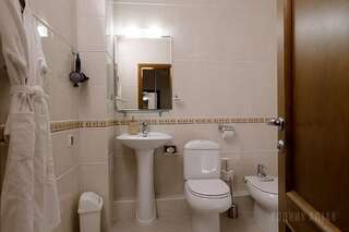 Гостиница Родник Алтая Белокуриха Апартамент 3-комнатный, Корпус: «Здравница»-4